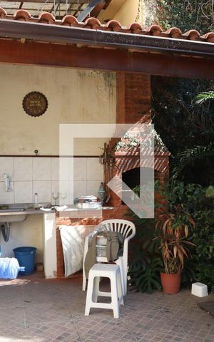 Casa à venda com 110m², 3 quartos e 3 vagasÁrea comum - Churrasqueira