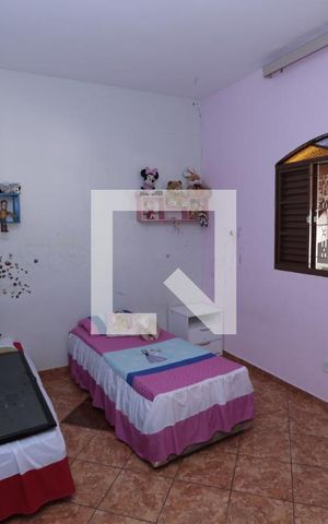 Casa à venda com 200m², 4 quartos e 3 vagasQuarto 4