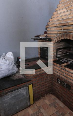 Casa à venda com 200m², 4 quartos e 3 vagasChurrasqueira