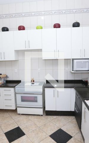 Casa à venda com 200m², 4 quartos e 3 vagasCozinha