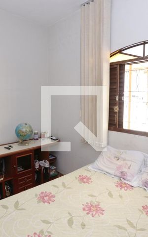 Casa à venda com 200m², 4 quartos e 3 vagasQuarto 2