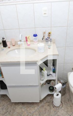 Casa à venda com 200m², 4 quartos e 3 vagasBanheiro da Suíte