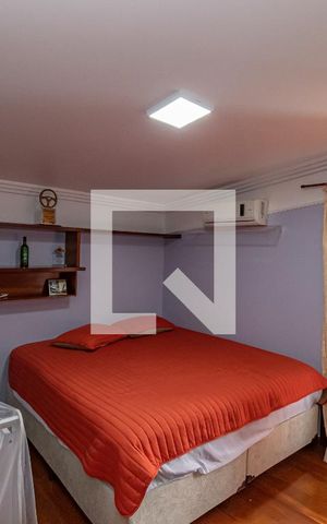 Casa à venda com 550m², 5 quartos e 8 vagas Casa à venda com 550m², 5 quartos e 8 vagasSuite 3