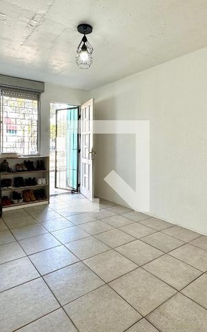 Casa à venda com 367m², 3 quartos e 3 vagas Casa à venda com 367m², 3 quartos e 3 vagasSala