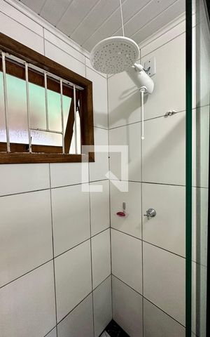 Casa à venda com 367m², 3 quartos e 3 vagas Casa à venda com 367m², 3 quartos e 3 vagasBanheiro