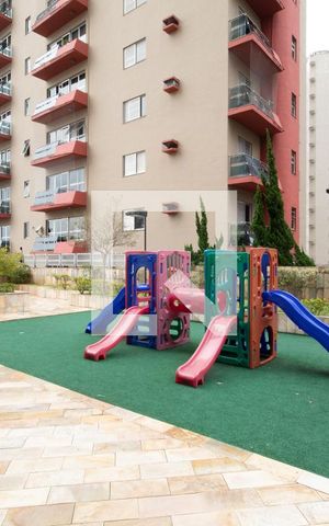 Apartamento à venda com 96m², 3 quartos e 3 vagas Apartamento à venda com 96m², 3 quartos e 3 vagasÁrea comum - Playground