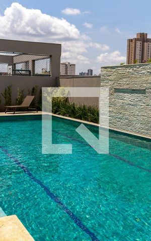 Apartamento à venda com 30m², 1 quarto e sem vagaÁrea comum - Piscina