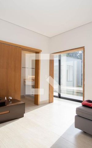 Casa de condomínio para alugar com 408m², 4 quartos e 2 vagas Casa de condomínio para alugar com 408m², 4 quartos e 2 vagasQuarto 1