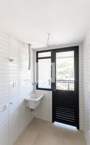 Apartamento à venda com 63m², 2 quartos e 1 vagaÁrea de Serviço