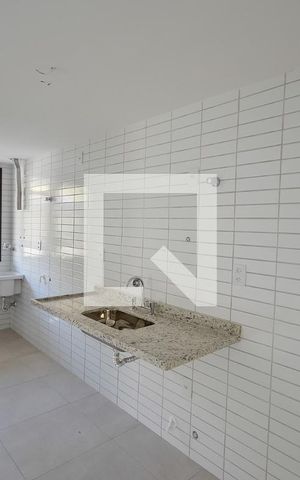 Apartamento à venda com 75m², 3 quartos e 1 vaga Apartamento à venda com 75m², 3 quartos e 1 vagaCozinha e Área de Serviço