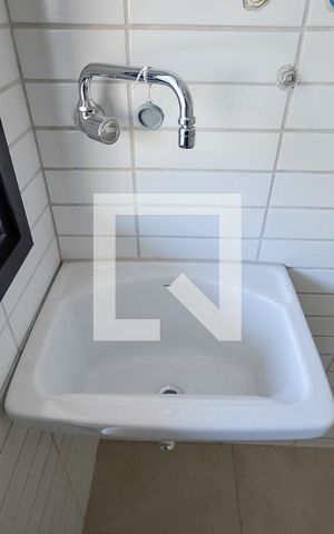 Apartamento à venda com 75m², 3 quartos e 1 vaga Apartamento à venda com 75m², 3 quartos e 1 vagaCozinha e Área de Serviço