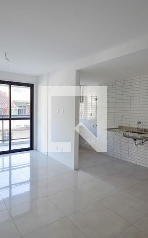 Apartamento à venda com 75m², 3 quartos e 1 vaga Apartamento à venda com 75m², 3 quartos e 1 vagaSala
