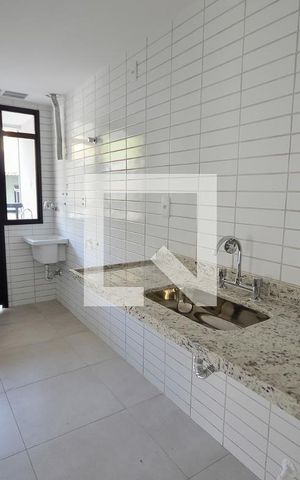 Apartamento à venda com 75m², 3 quartos e 1 vaga Apartamento à venda com 75m², 3 quartos e 1 vagaCozinha e Área de Serviço