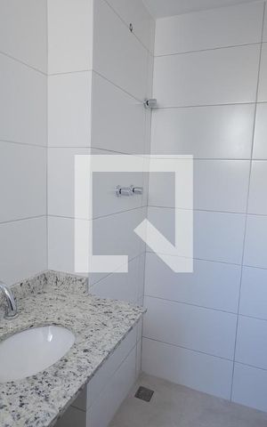 Apartamento à venda com 75m², 3 quartos e 1 vaga Apartamento à venda com 75m², 3 quartos e 1 vagaBanheiro da Suíte