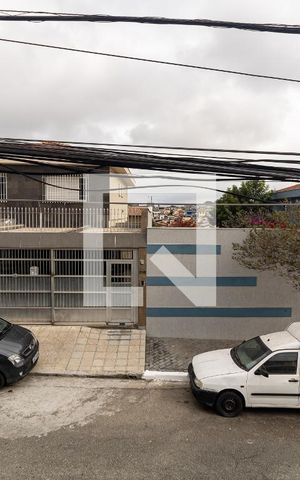 Casa à venda com 248m², 5 quartos e 2 vagas Casa à venda com 248m², 5 quartos e 2 vagasVista da Varanda da Sala