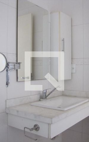 Casa à venda com 272m², 3 quartos e 2 vagasBanheiro da Suíte 1