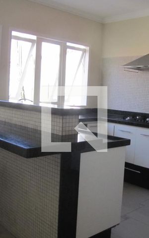 Casa à venda com 272m², 3 quartos e 2 vagasCozinha