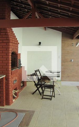Casa à venda com 272m², 3 quartos e 2 vagasChurrasqueira