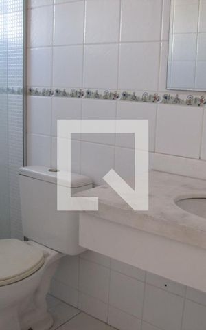 Casa à venda com 272m², 3 quartos e 2 vagasBanheiro da Suíte 2