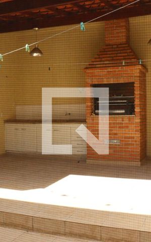 Casa para alugar com 205m², 3 quartos e 2 vagas Casa para alugar com 205m², 3 quartos e 2 vagasQuarto 1 - vista
