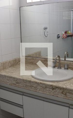 Casa para alugar com 205m², 3 quartos e 2 vagas Casa para alugar com 205m², 3 quartos e 2 vagasBanheiro do Quarto 2