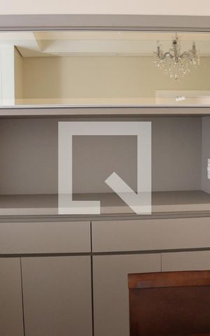 Casa para alugar com 205m², 3 quartos e 2 vagas Casa para alugar com 205m², 3 quartos e 2 vagasCozinha - Armários