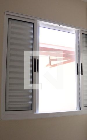 Casa para alugar com 205m², 3 quartos e 2 vagas Casa para alugar com 205m², 3 quartos e 2 vagasQuarto 2 - detalhe