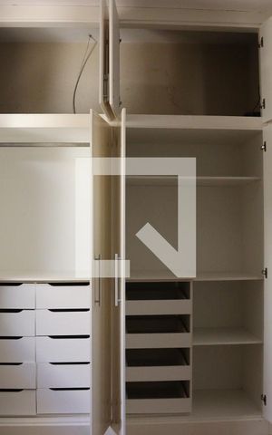 Casa para alugar com 205m², 3 quartos e 2 vagas Casa para alugar com 205m², 3 quartos e 2 vagasQuarto 2 - Armários