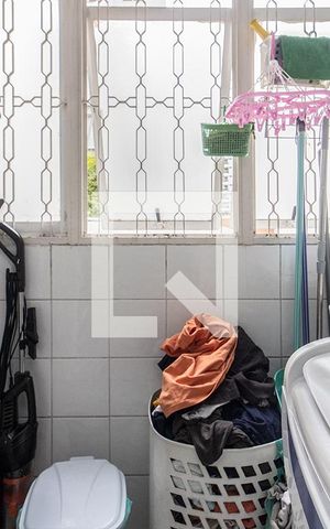 Casa à venda com 130m², 3 quartos e 1 vaga Casa à venda com 130m², 3 quartos e 1 vagaárea de serviço_2