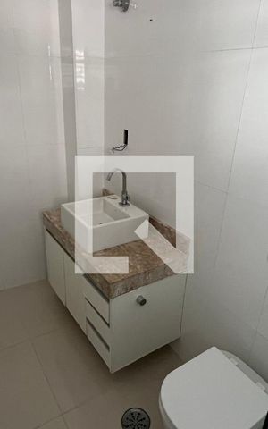Apartamento à venda com 100m², 3 quartos e sem vaga Apartamento à venda com 100m², 3 quartos e sem vagaBanheiro