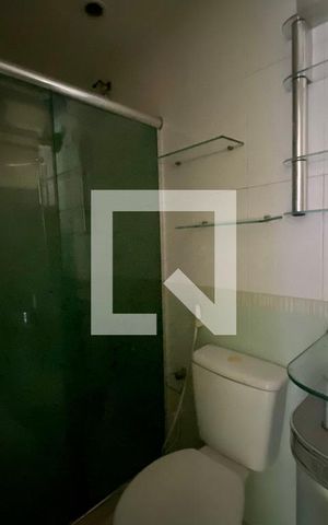 Apartamento à venda com 48m², 2 quartos e 1 vaga Apartamento à venda com 48m², 2 quartos e 1 vagaBanheiro