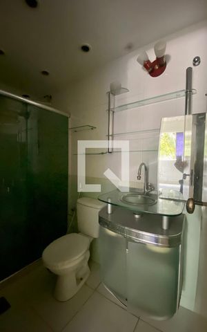 Apartamento à venda com 48m², 2 quartos e 1 vaga Apartamento à venda com 48m², 2 quartos e 1 vagaBanheiro