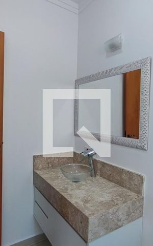 Casa de condomínio à venda com 282m², 4 quartos e 4 vagasBanheiro Suíte 1
