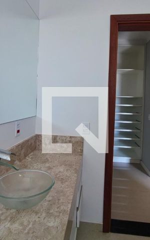 Casa de condomínio à venda com 282m², 4 quartos e 4 vagasBanheiro Suíte Master