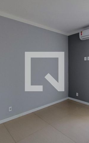 Casa de condomínio à venda com 282m², 4 quartos e 4 vagasQuarto Suíte Master
