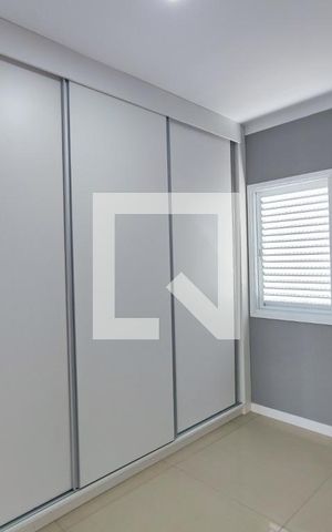 Casa de condomínio à venda com 282m², 4 quartos e 4 vagasQuarto Suíte 2