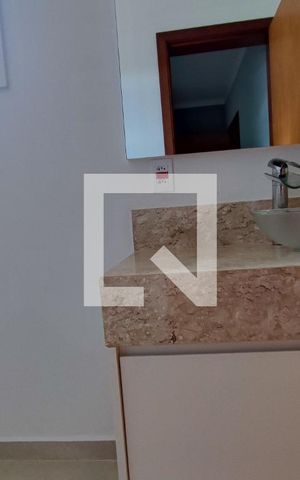 Casa de condomínio à venda com 282m², 4 quartos e 4 vagasBanheiro Suíte 2