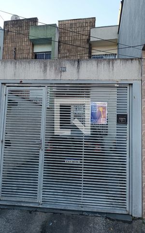 Casa para alugar com 80m², 2 quartos e 1 vagaInstalação de plaquinhas