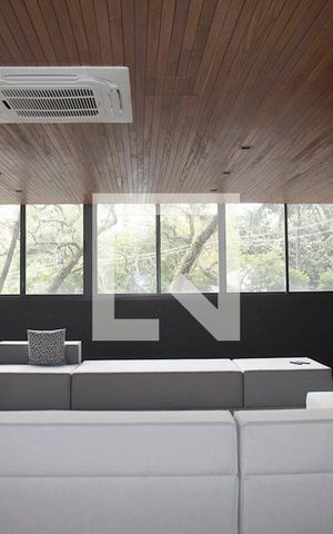 Apartamento à venda com 42m², 1 quarto e 1 vagaÁrea comum