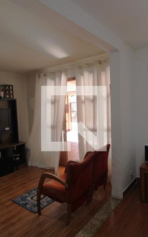 Casa à venda com 160m², 3 quartos e 3 vagasSala