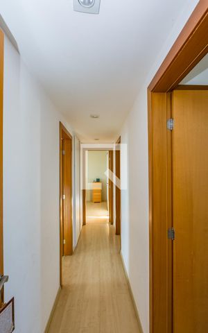 Apartamento à venda com 127m², 4 quartos e 3 vagas Apartamento à venda com 127m², 4 quartos e 3 vagasCorredor