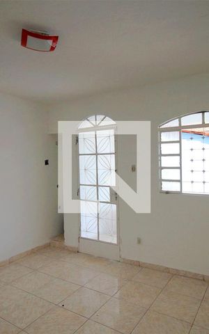 Casa para alugar com 102m², 3 quartos e sem vagaSala