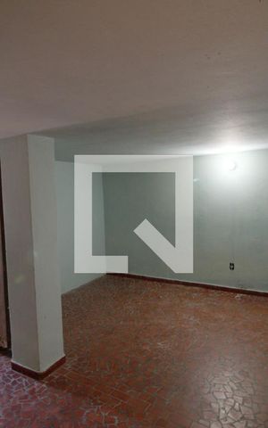 Casa para alugar com 180m², 3 quartos e sem vagaSalão 