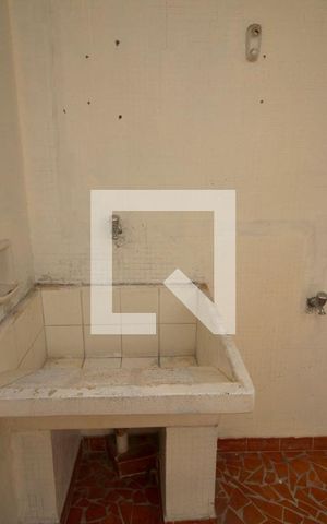 Casa para alugar com 180m², 3 quartos e sem vagaÁrea de Serviço