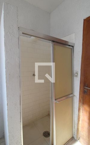 Apartamento para alugar com 110m², 2 quartos e sem vagaBanheiro