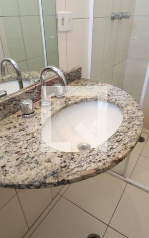 Apartamento à venda com 72m², 3 quartos e 2 vagasBanheiro da Suíte