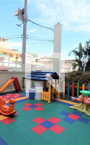 Apartamento à venda com 72m², 3 quartos e 2 vagasÁrea comum - Playground