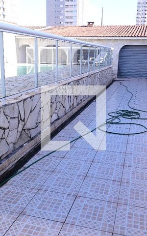 Casa para alugar com 150m², 4 quartos e 5 vagasQuintal