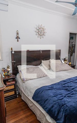 Casa à venda com 591m², 4 quartos e 3 vagasQuarto 3 / Suite e closet