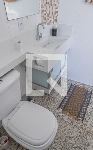 Casa à venda com 591m², 4 quartos e 3 vagasBanheiro / 3º andar